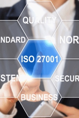 Com base nos requisitos da ISO 27001